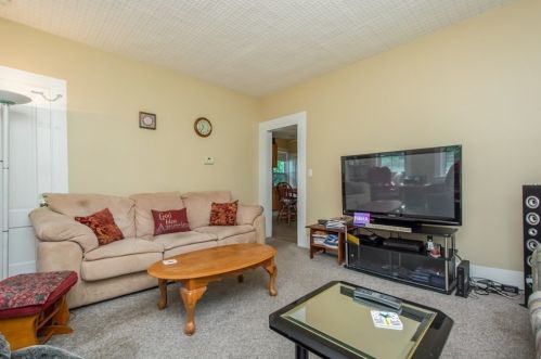 102 Main St, Acton MA 01720-3553 exterior