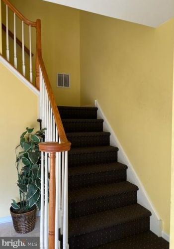 1032 Moore Rd, West Deptford NJ  08086-3834 exterior