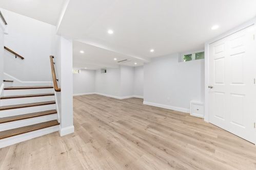 363 Pleasant St, Milton MA  02186-4764 exterior