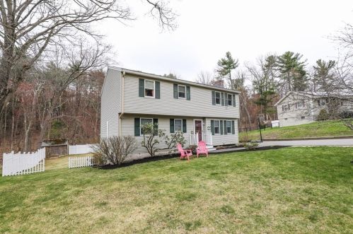 30 Dexter Ave, Dracut, MA 01826-4306