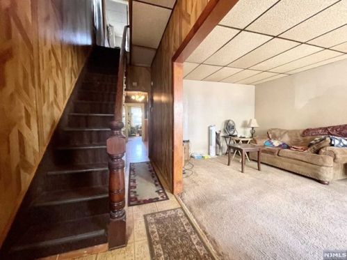 146 Johnston Ave, Kearny, NJ 07032-2326