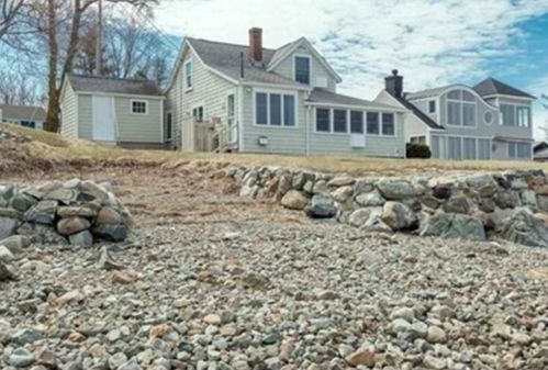 25 Eagle Hill Rd, Ipswich MA  01938-1305 exterior