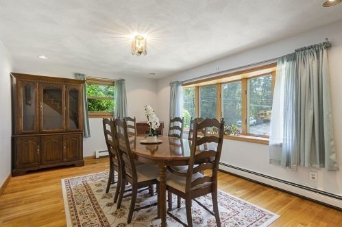 2 Jonathan Rd, Burlington MA 01803-1414 exterior