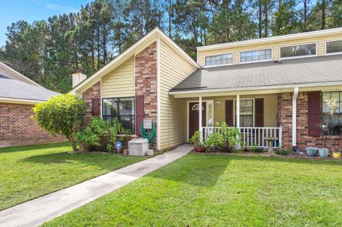 817 Temple Rd, Ladson, SC 29456-3252