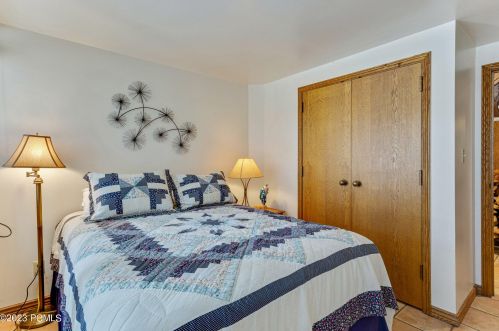 7602 Buckboard Dr, Park City UT 84098-5304 exterior