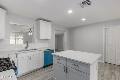 1728 32nd Pl, Phoenix AZ  85008-3856 exterior