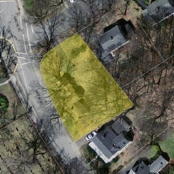 640 Grove St, Newton MA 02462-1319 aerial view