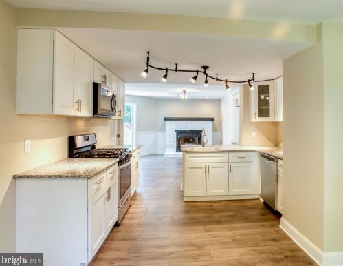 746 Carter Ave, West Deptford NJ  08096-1468 exterior