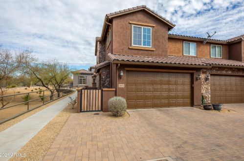 21824 39 St, Phoenix AZ 85050-4881 exterior