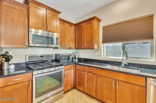 21622 36th St, Phoenix AZ  85050-6510 exterior