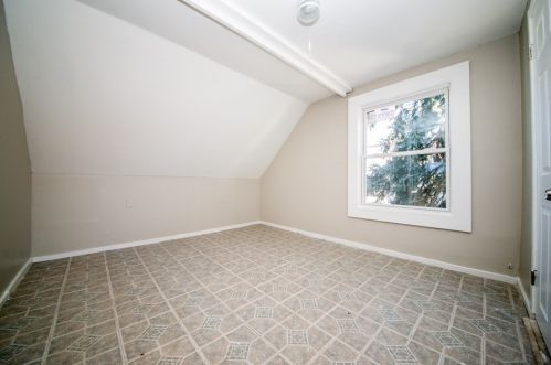 203 Ash St, New Bedford MA 02740-3644 exterior