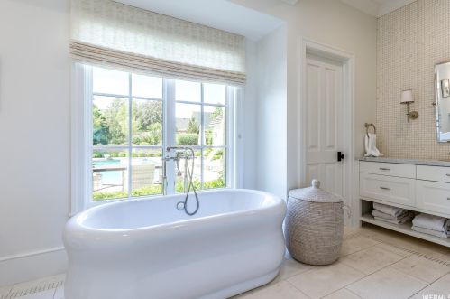 1918 Siesta Dr, Sandy UT 84093-6139 exterior