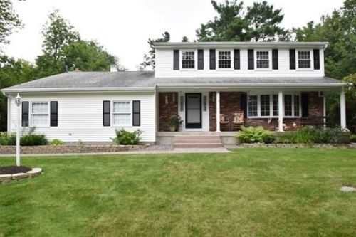 24 Rawson Hill Dr, Shrewsbury, MA 01545-1539
