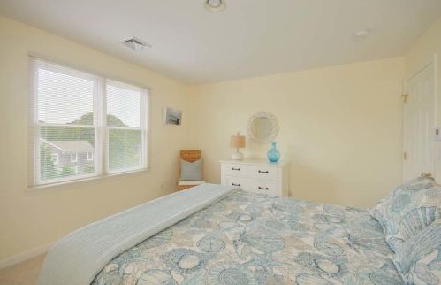 850 Falmouth Hwy, Falmouth MA 02540-2118 exterior