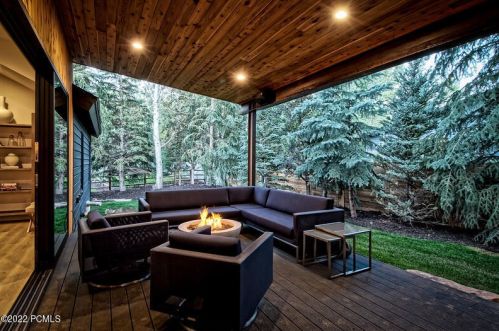 4928 Silver Spg, Park City UT 84098-6042 exterior