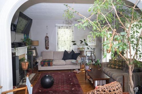 30 Uxbridge St, Worcester MA 01605-2512 exterior