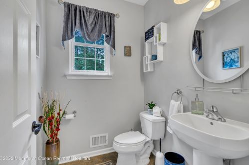 12 Swallow Tail Ct, Jackson Twp NJ 08527-2872 exterior