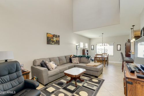 1344 Belmont Ave, Phoenix AZ 85021-6876 exterior