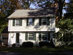 40 Cochituate Rd, Newton, MA 02461-1404