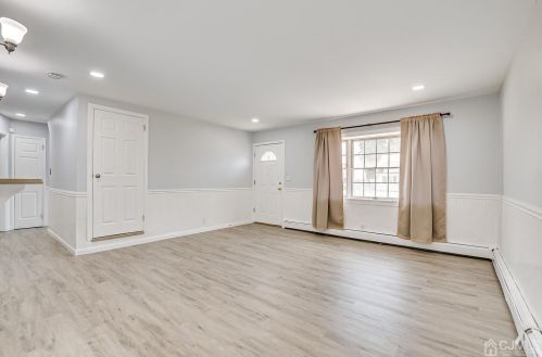 47 Arthur Ave, Carteret NJ  07008-2463 exterior