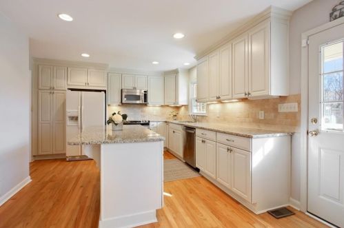 2262 Brookhurst Dr, Atlanta GA 30338-6646 exterior