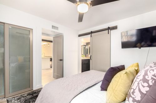 4927 43rd St, Phoenix AZ 85050-3358 exterior