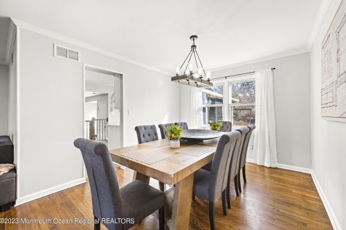 450 Branch Ave, Little Silver NJ  07739-1111 exterior