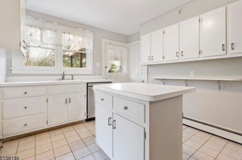 35 Fairview Ave, Milford NJ 08848-1006 exterior