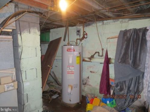 117 Military Dr, West Deptford NJ 08063-1506 exterior