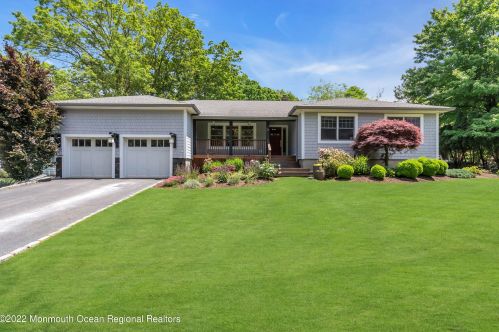 26 Lambert Johnson Dr, Tinton Falls NJ 07712-3753 exterior