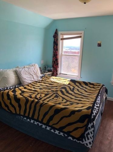 27 Upsala St, Worcester MA 01610-2044 exterior