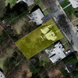 28 Fairway Dr, Newton MA 02465-1713 aerial view