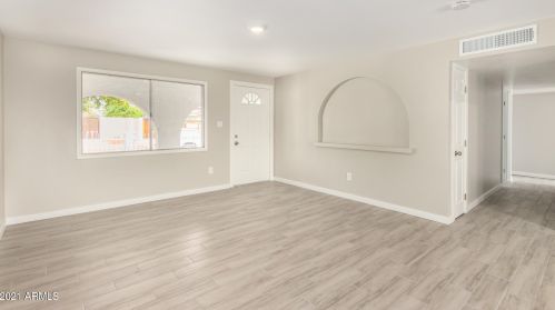 1608 65th Ave, Phoenix AZ 85033-1601 exterior