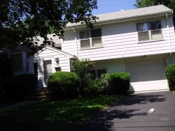 176 Hartman Rd, Newton, MA 02459-2854