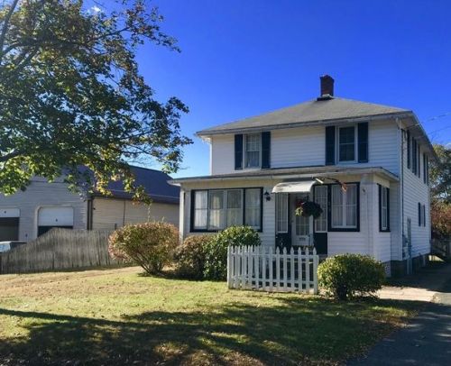 13 Harding St, Agawam MA  01001-1316 exterior