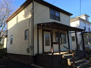 542 Shrewsbury Ave, Tinton Falls NJ  07701-4907 exterior