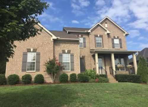 1011 Five Coves Trce, Gallatin TN  37066-1400 exterior