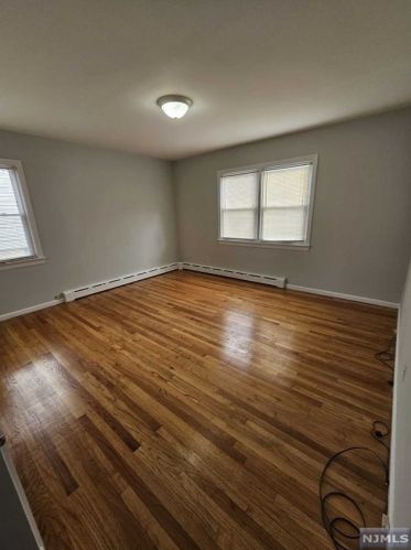 64 Mary St, Belleville NJ  07109-2363 exterior