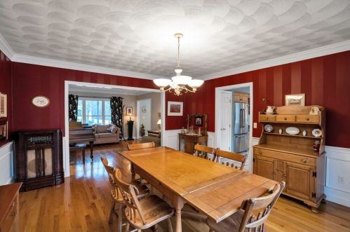 1 Belmont Ln, North Reading MA 01864-2329 exterior