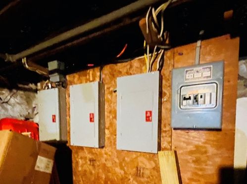 24 Adams St, New Bedford MA 02746-1618 exterior