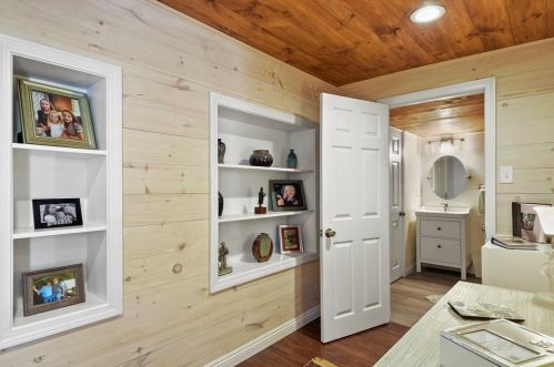 30 Abington St, Worcester MA 01603-1101 exterior