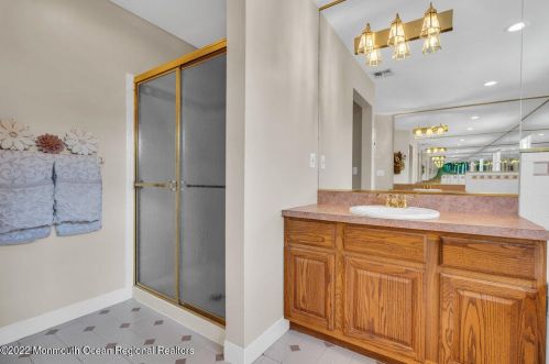 1 Highland Dr, Jackson Twp NJ 08527-1213 exterior