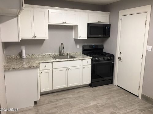 4115 18 Dr, Phoenix AZ 85007-2431 exterior