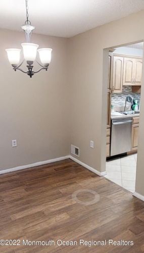 1004 Morning Glory Ct, Jackson Twp NJ  08527-4120 exterior