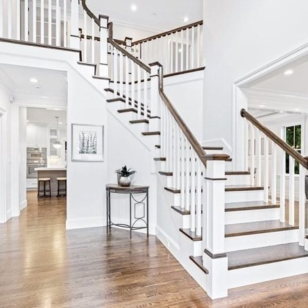 170 Hartman Rd, Newton, MA 02459-2854