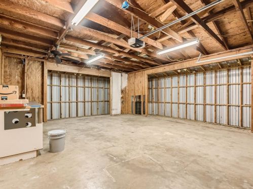 7032 Greenview Cir, Fort Worth TX 76120-1343 exterior