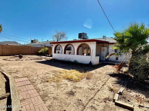 2908 Corrine Dr, Phoenix AZ 85029-1937 exterior