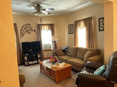 18 Ames St, Worcester MA 01610-2001 exterior