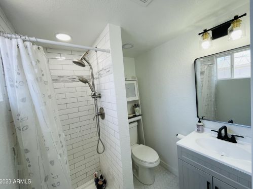 1632 37th Ave, Phoenix AZ  85009-2275 exterior