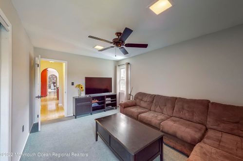 32 Lambert Johnson Dr, Tinton Falls NJ 07712-3753 exterior